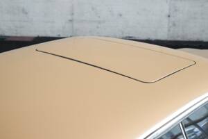 Bild 30/50 von Mercedes-Benz 450 SLC (1977)