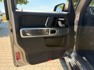 Image 12/28 de Mercedes-Benz G 500 (LWB) (2019)