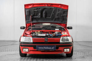 Image 39/50 de Peugeot 205 GTi 1.6 (1986)