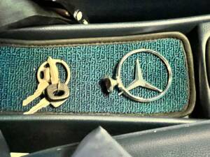 Image 46/46 of Mercedes-Benz 220 D (1972)