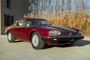 Image 2/50 de Jaguar XJ-S 3.6 (1988)