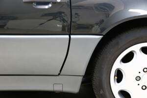 Image 19/36 of Mercedes-Benz 300 SL-24 (1993)