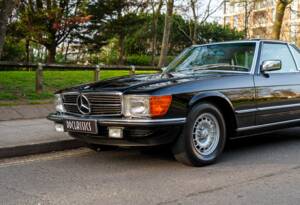 Imagen 9/28 de Mercedes-Benz 380 SL (1985)