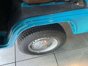 Bild 24/47 von Volkswagen T2b Kleinbus (1977)