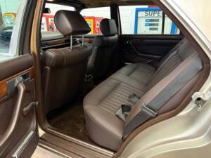 Bild 13/19 von Mercedes-Benz 500 SE (1987)