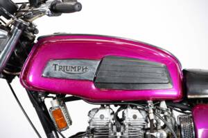 Image 21/50 de Triumph T 150 V Trident (1974)