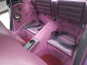 Image 24/51 of Porsche 911 Carrera 2 (WTL) (1990)