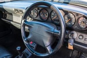 Image 37/93 de Porsche 911 Carrera (1994)