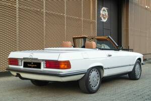 Image 6/50 de Mercedes-Benz 300 SL (1986)