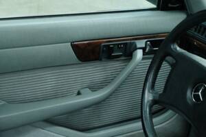 Bild 21/50 von Mercedes-Benz 500 SE (1990)