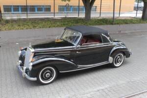 Image 2/29 of Mercedes-Benz 220 Cabriolet A (1955)