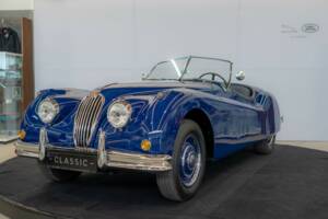 Immagine 5/62 di Jaguar XK 140 OTS (1954)