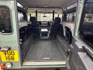 Bild 10/12 von Land Rover Defender 90 Heritage (2006)