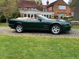 Image 8/30 of Aston Martin Virage Volante (1993)
