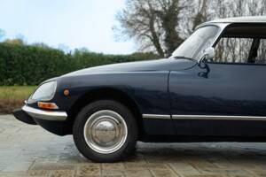 Bild 25/50 von Citroën DS 20 (1972)