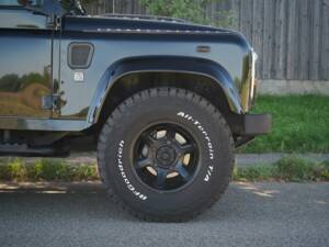 Image 4/50 of Land Rover Defender 110 (1900)