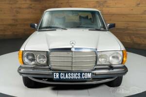 Imagen 16/19 de Mercedes-Benz 250 (1978)