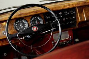 Bild 12/23 von Jaguar Mk II 3.8 (1961)