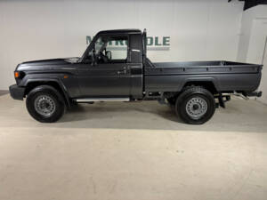 Image 7/22 of Toyota Land Cruiser GRJ79 (2024)