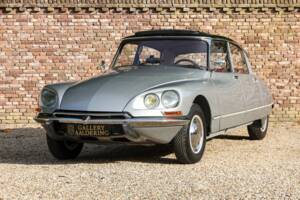 Bild 1/50 von Citroën DS 20 (1974)