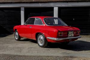 Image 7/50 of Alfa Romeo Giulia 1600 Sprint GT Veloce (1966)