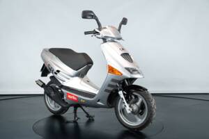 Image 4/29 de Aprilia SR 50 (1994)