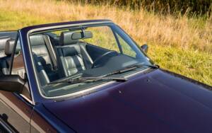 Immagine 9/35 di BMW 320i (1988)