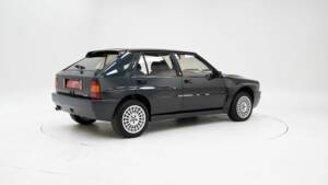 Image 2/15 de Lancia Delta HF Integrale 16V (1992)
