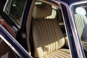 Image 35/57 de Mercedes-Benz 450 SEL 6,9 (1977)