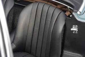 Image 12/43 of Mercedes-Benz 300 SL Roadster (1960)