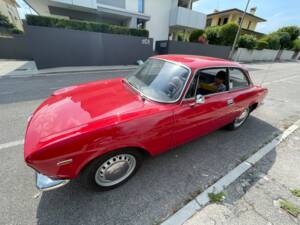 Afbeelding 4/15 van Alfa Romeo Giulia GT 1300 Junior (1968)