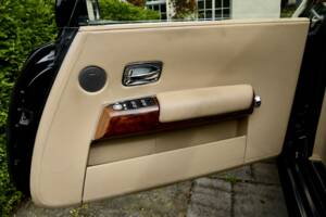 Immagine 29/50 di Rolls-Royce Phantom Coupé (2010)