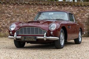 Image 16/50 de Aston Martin DB 5 Vantage (1965)
