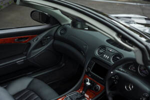 Afbeelding 25/30 van Mercedes-Benz SL 65 AMG (2004)