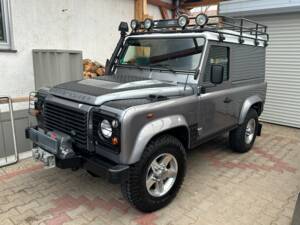 Image 1/17 of Land Rover Defender 90 (2013)