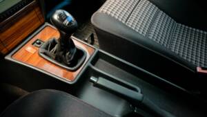Bild 9/32 von Mercedes-Benz 190 E 1.8 (1991)