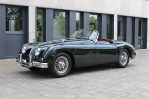 Image 4/31 of Jaguar XK 150 3.4 S OTS (1958)