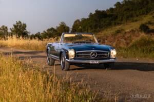 Image 17/79 de Mercedes-Benz 280 SL (1969)