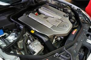 Afbeelding 30/44 van Mercedes-Benz CLS 55 AMG (2005)