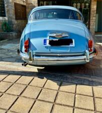 Image 9/38 of Jaguar Mk II 2.4 (1968)