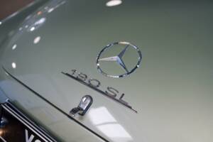 Image 12/28 of Mercedes-Benz 190 SL (1960)