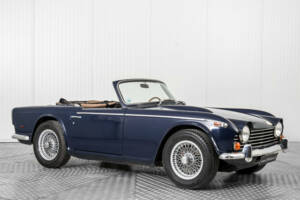Imagen 5/50 de Triumph TR 250 (1968)