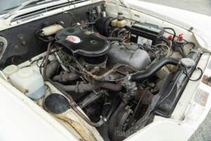 Image 48/50 of Mercedes-Benz 220 S b (1967)