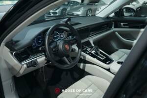 Image 15/25 of Porsche Panamera 4 E-Hybrid (2022)