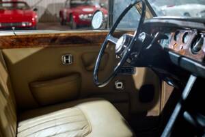 Bild 58/69 von Rolls-Royce Silver Shadow I (1971)