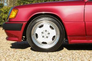 Bild 48/50 von Mercedes-Benz 300 CE-24 3.4 AMG (1993)
