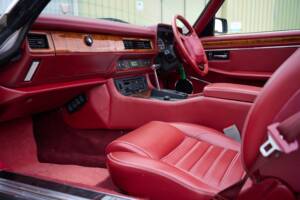 Image 13/50 of Jaguar XJS 6.0 (1993)