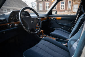 Bild 5/29 von Mercedes-Benz 280 SE (1981)