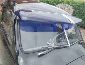 Image 4/18 of Volvo PV 444 (1954)