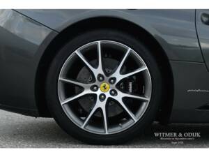 Obraz 26/39 pojazdu Ferrari California (2009)